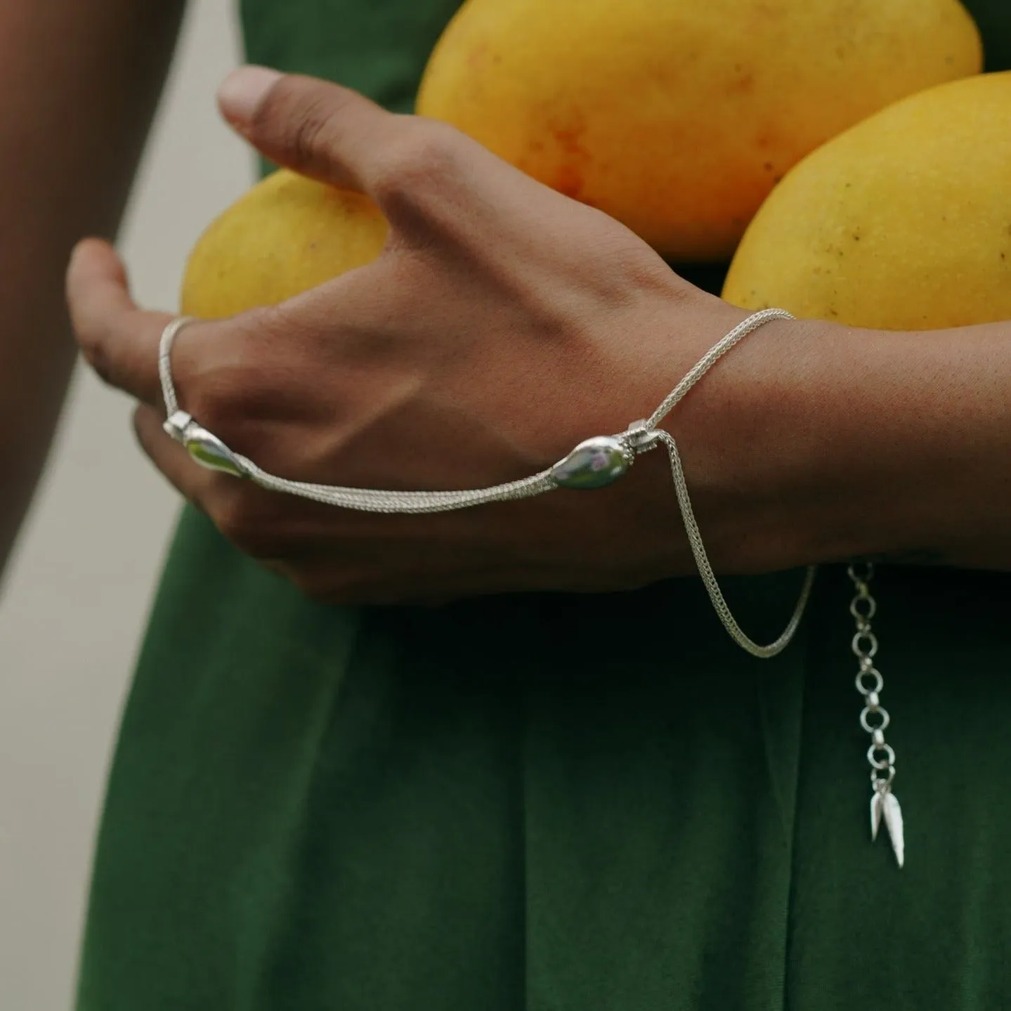 Mango Harness